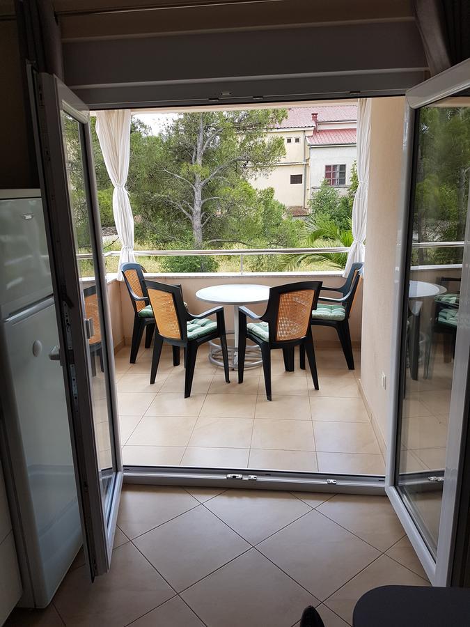 Apartman Branka Starigrad Paklenica Exteriör bild
