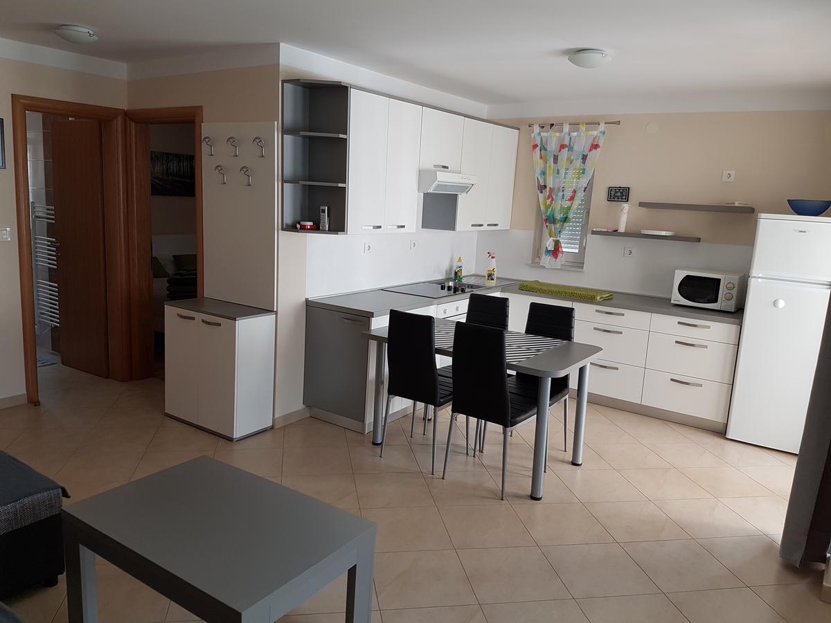 Apartman Branka Starigrad Paklenica Exteriör bild